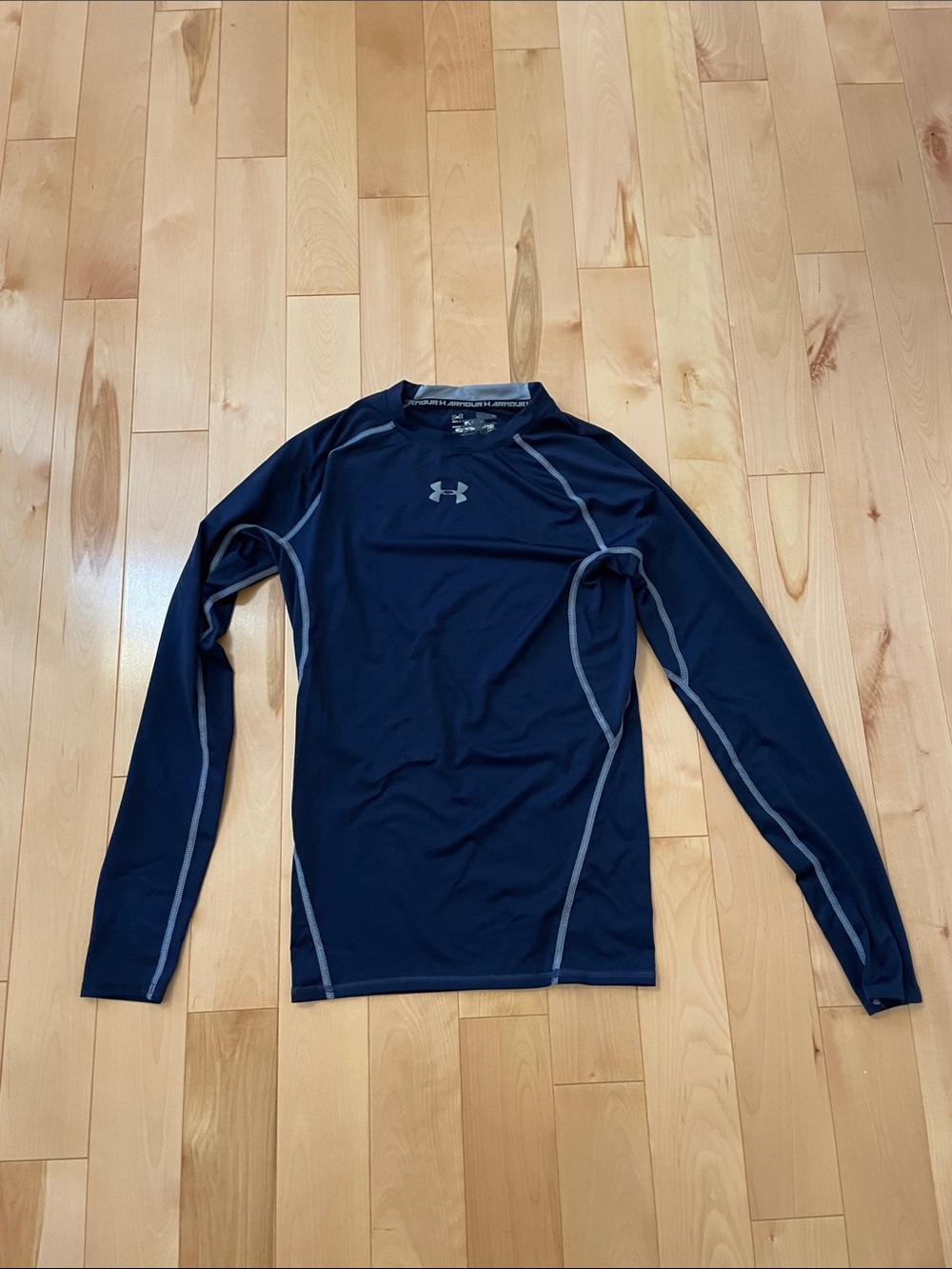 Under Armour Men’s Navy Long-Sleeve Rash Guard with Gray Trim